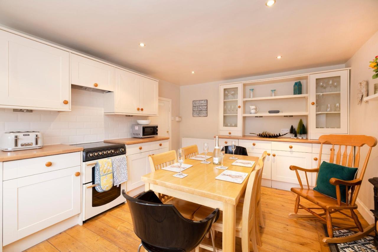 2 Bed Haywood Cottage With Garden Stenton Экстерьер фото