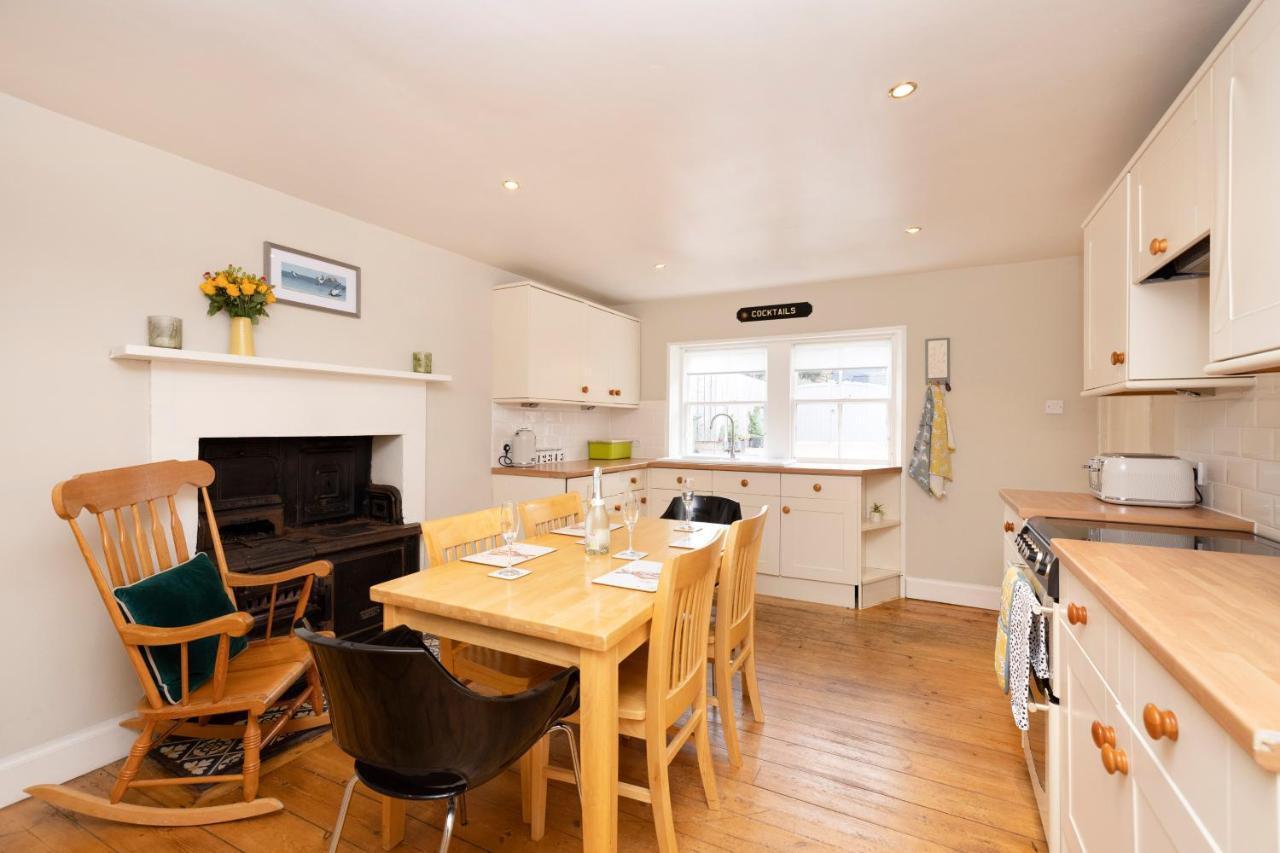 2 Bed Haywood Cottage With Garden Stenton Экстерьер фото