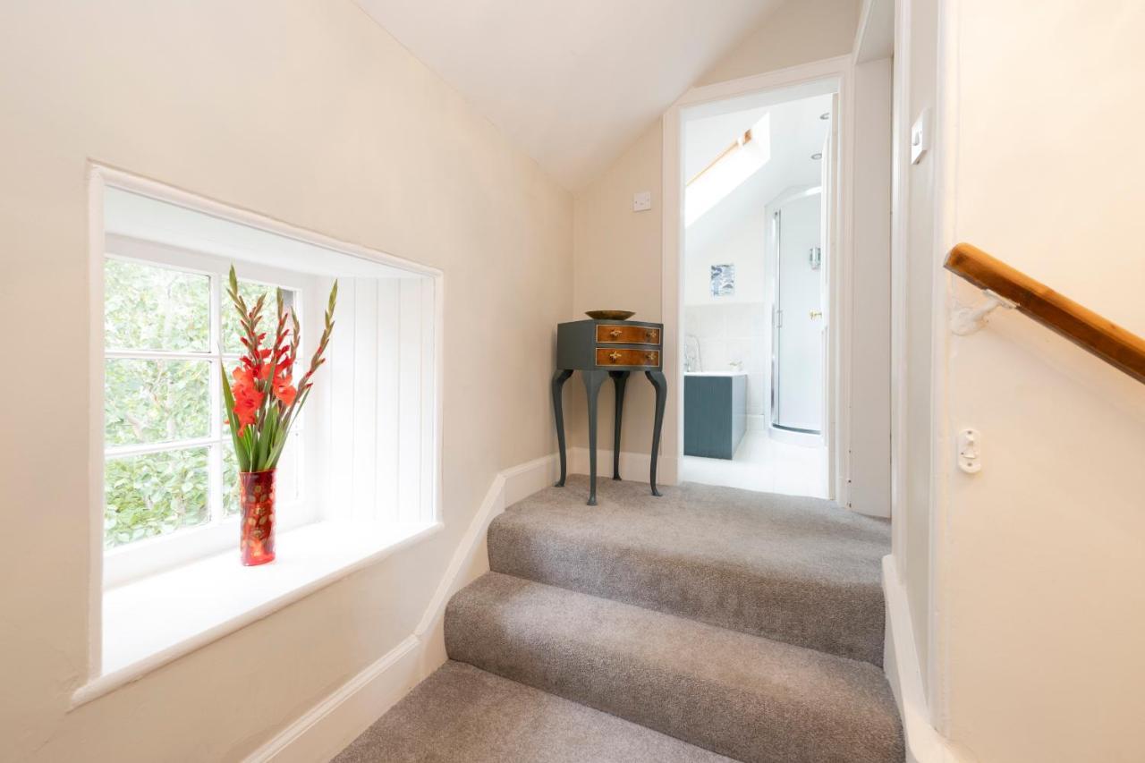 2 Bed Haywood Cottage With Garden Stenton Экстерьер фото